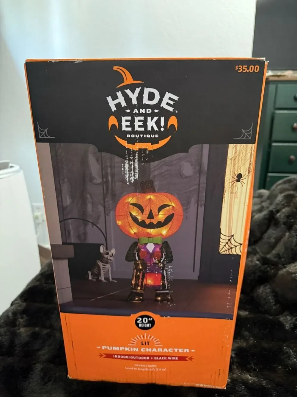 NIB Hyde & EEK!  Incandescent 20